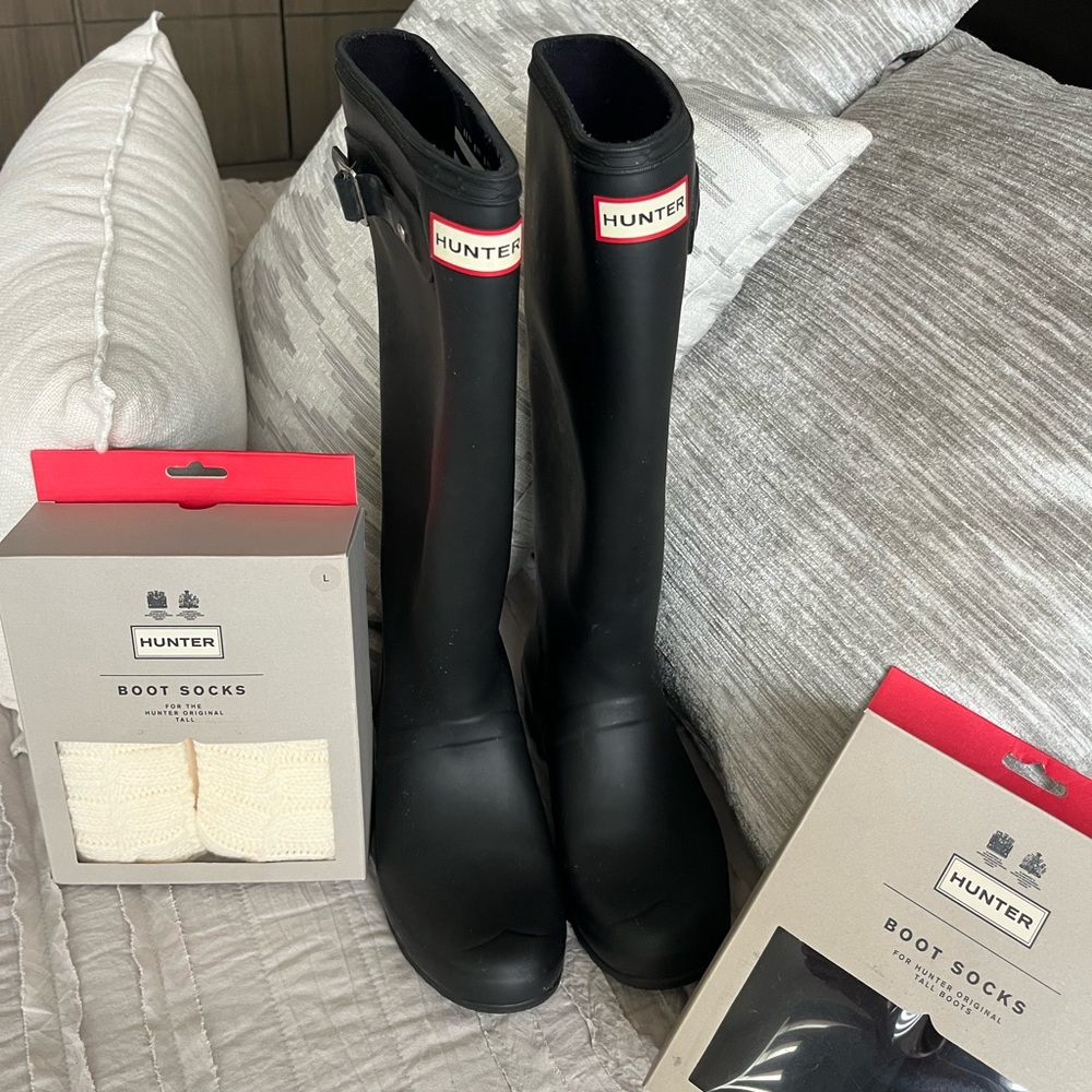 Hunter Black Rain Boots with Boot Socks